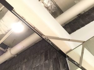 ドアクローザー